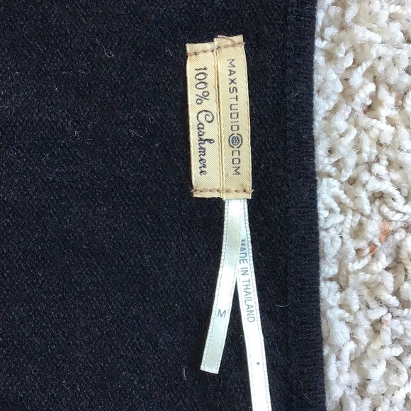 Max Studio Sweaters - Max Studio Black V-Neck Sweater